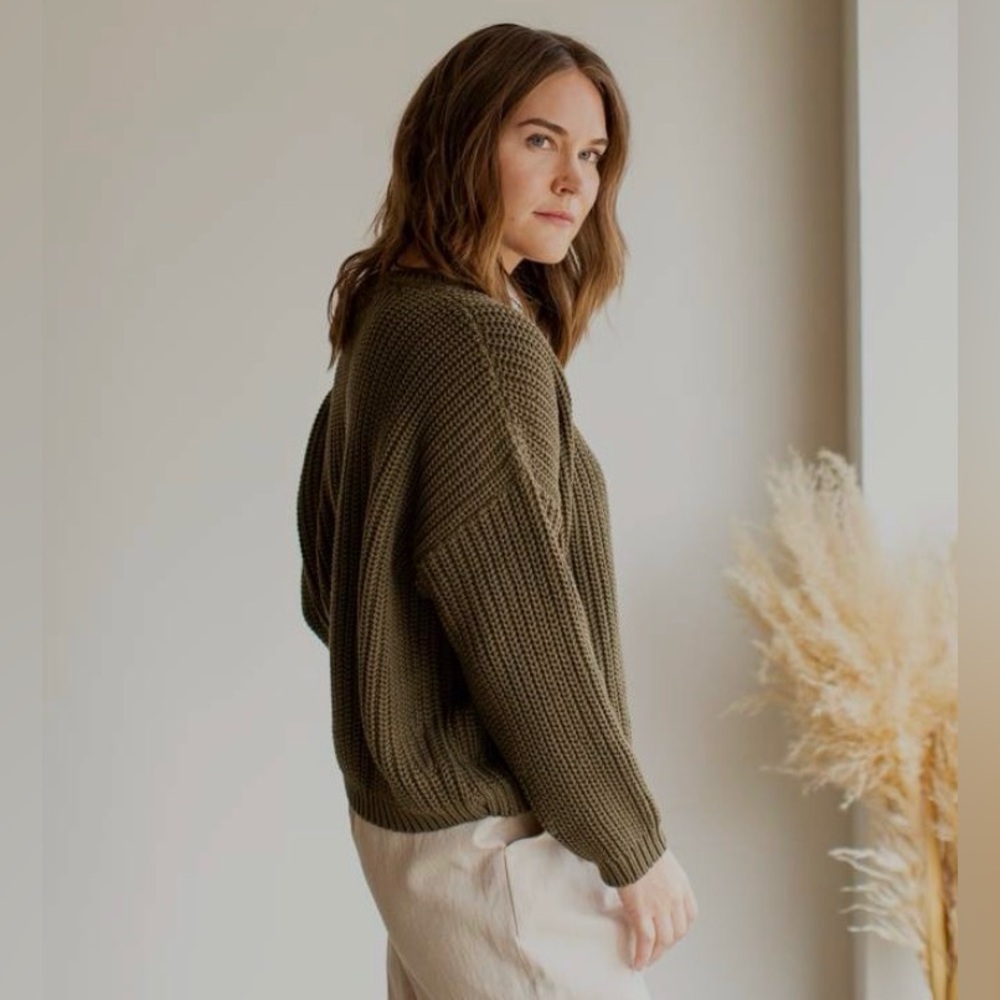 The Simple Folk Chunky Knit Sweater in Olive